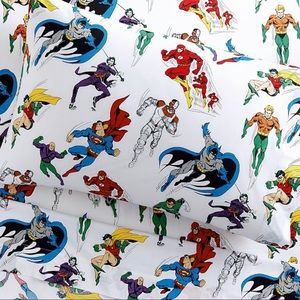 ✨NEW✨ Glow in the Dark Justice League Twin Sheet Set